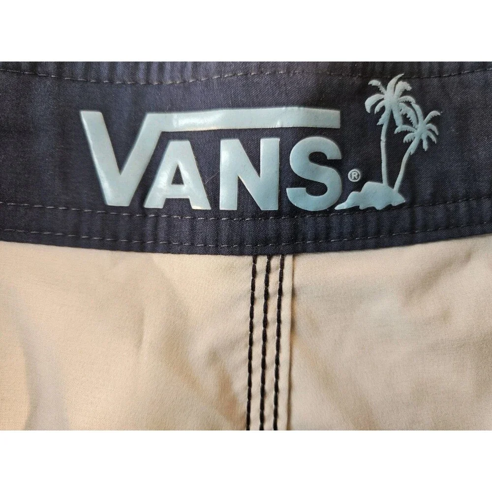 Vans waist laid
